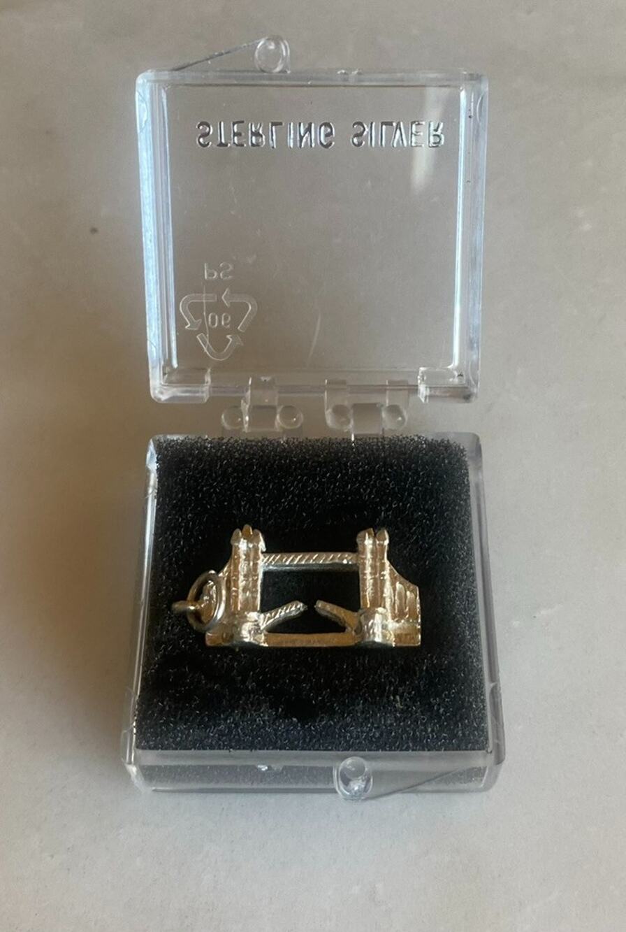 ROWENA SOUVENIRS Sterling Silver London Bridge Dangle Charm England New in Box